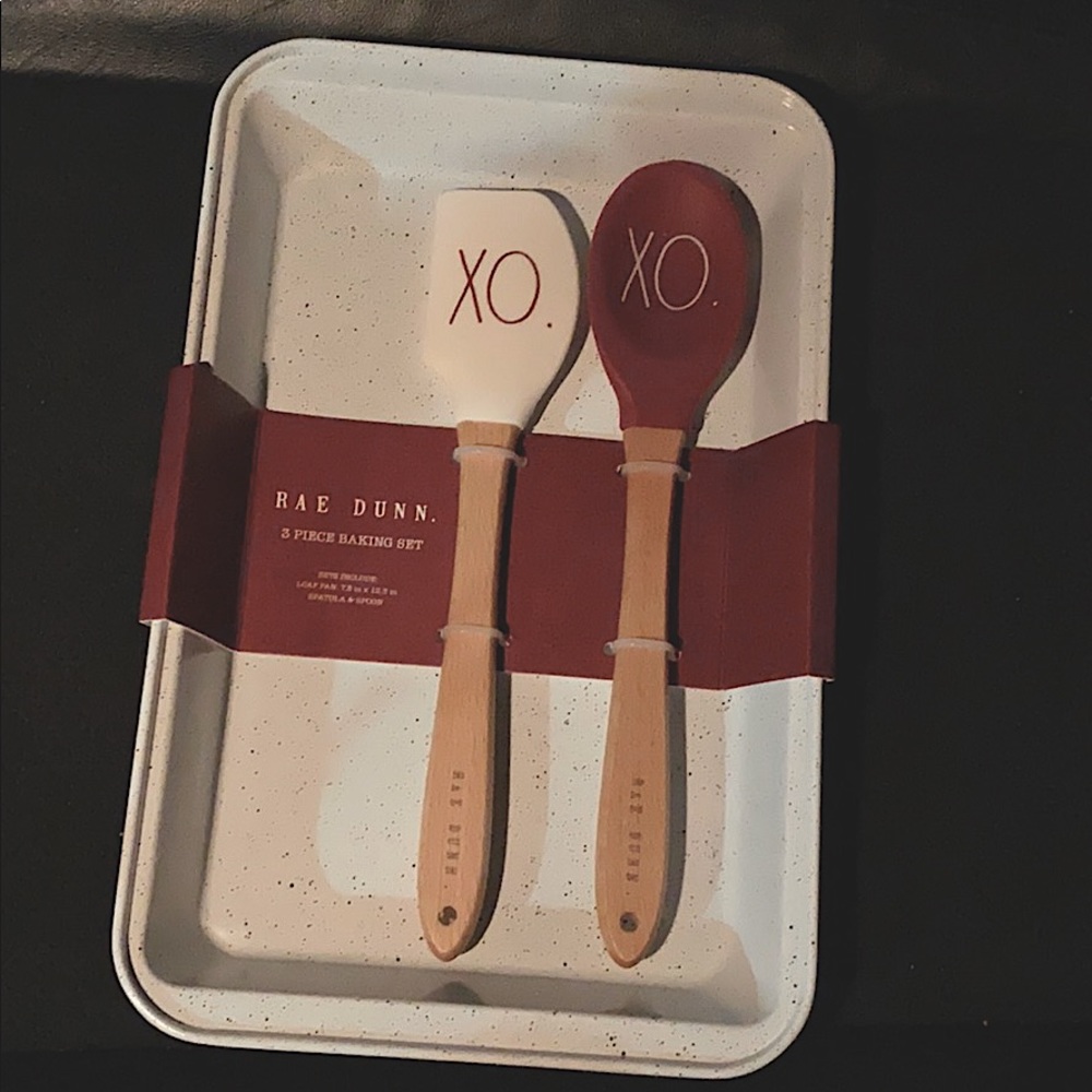Rae Dunn 3 piece Baking Set